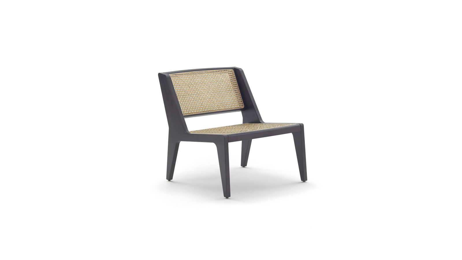 arflex-deltavienna-armchair-design-Claesson-Koivisto-Rune-wood-rattan-paglia-vienna-fabric-leather-backrest-low-living-hospitality-iconic-'50s-project-luxury-madeinitaly-removable-modern-contemporary