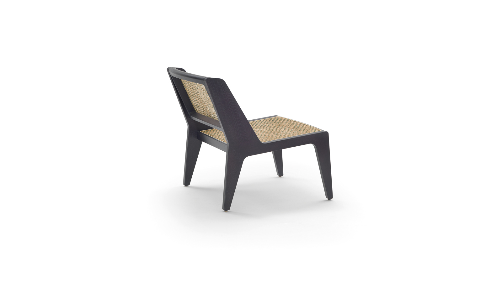 arflex-deltavienna-armchair-design-Claesson-Koivisto-Rune-wood-rattan-paglia-vienna-fabric-leather-backrest-low-living-hospitality-iconic-'50s-project-luxury-madeinitaly-removable-modern-contemporary