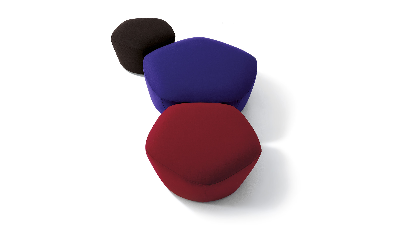 Arflex-Penta-estofado-puff-design-Claesson-Koivisto-Rune-removível-giratório-fixo-residencia -hospitalidade-projeto-luxo-madeinitaly-contemporâneo-moderno