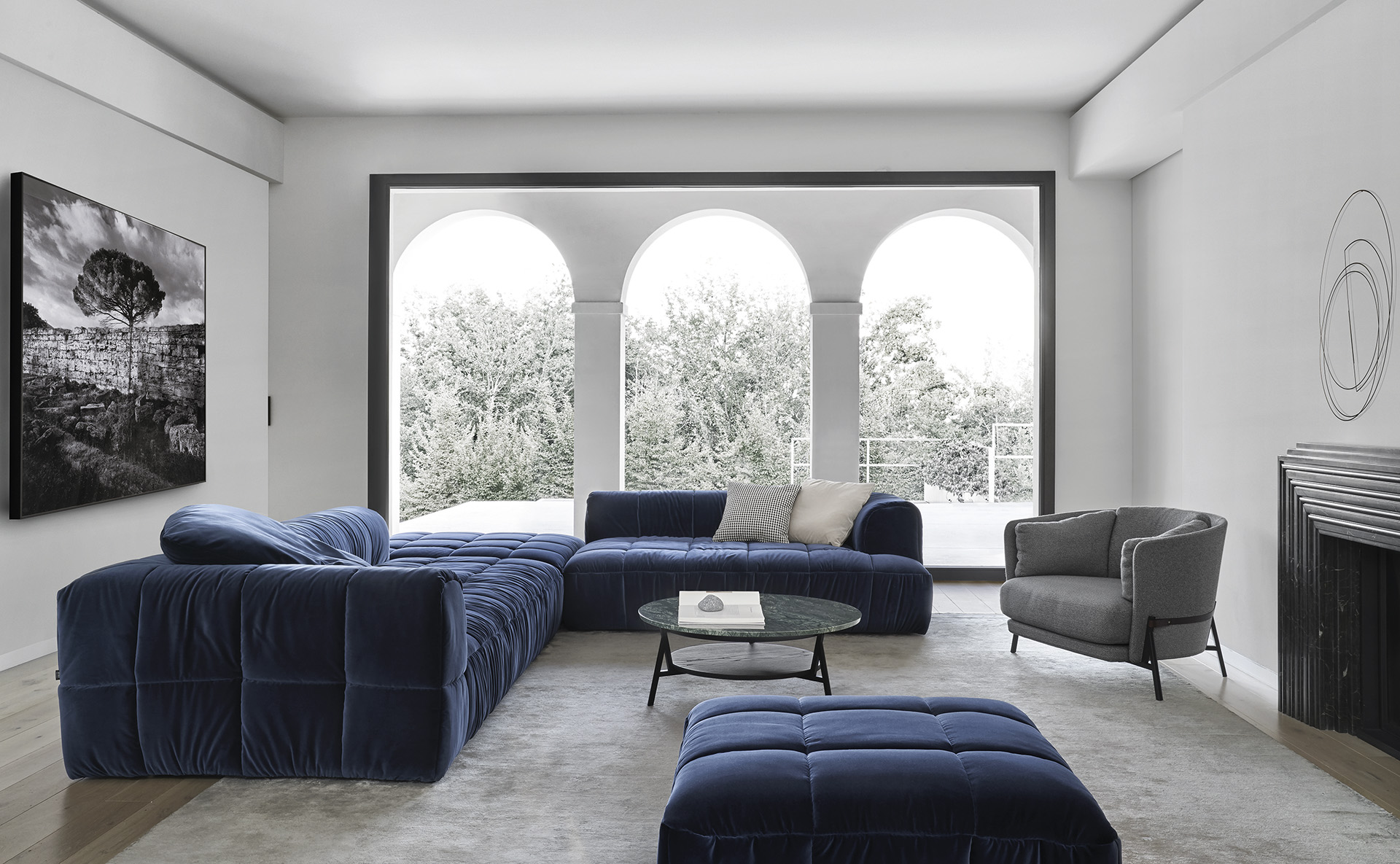 spazioarredoitalia.livealian-design-story-livingroom-house-design-living-hospitality-project-luxury-madeinitaly-modern-strips-cradle