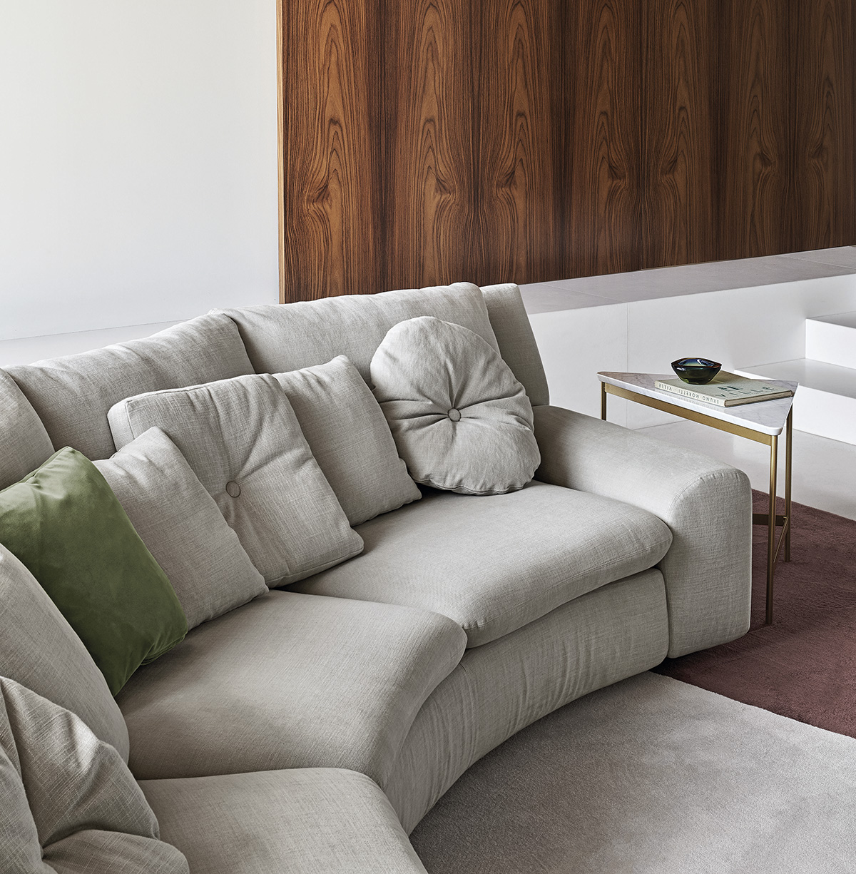 spazioarredoitalia.livealian-design-story-livingroom-house-design-living-hospitality-project- luxury -madeinitaly-contemporary-ben-ben-capilano